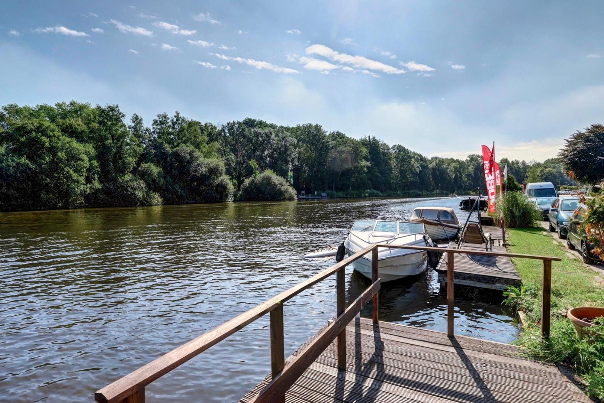 The Lake Hotel Amsterdam Airport Badhoevedorp Buitenkant foto