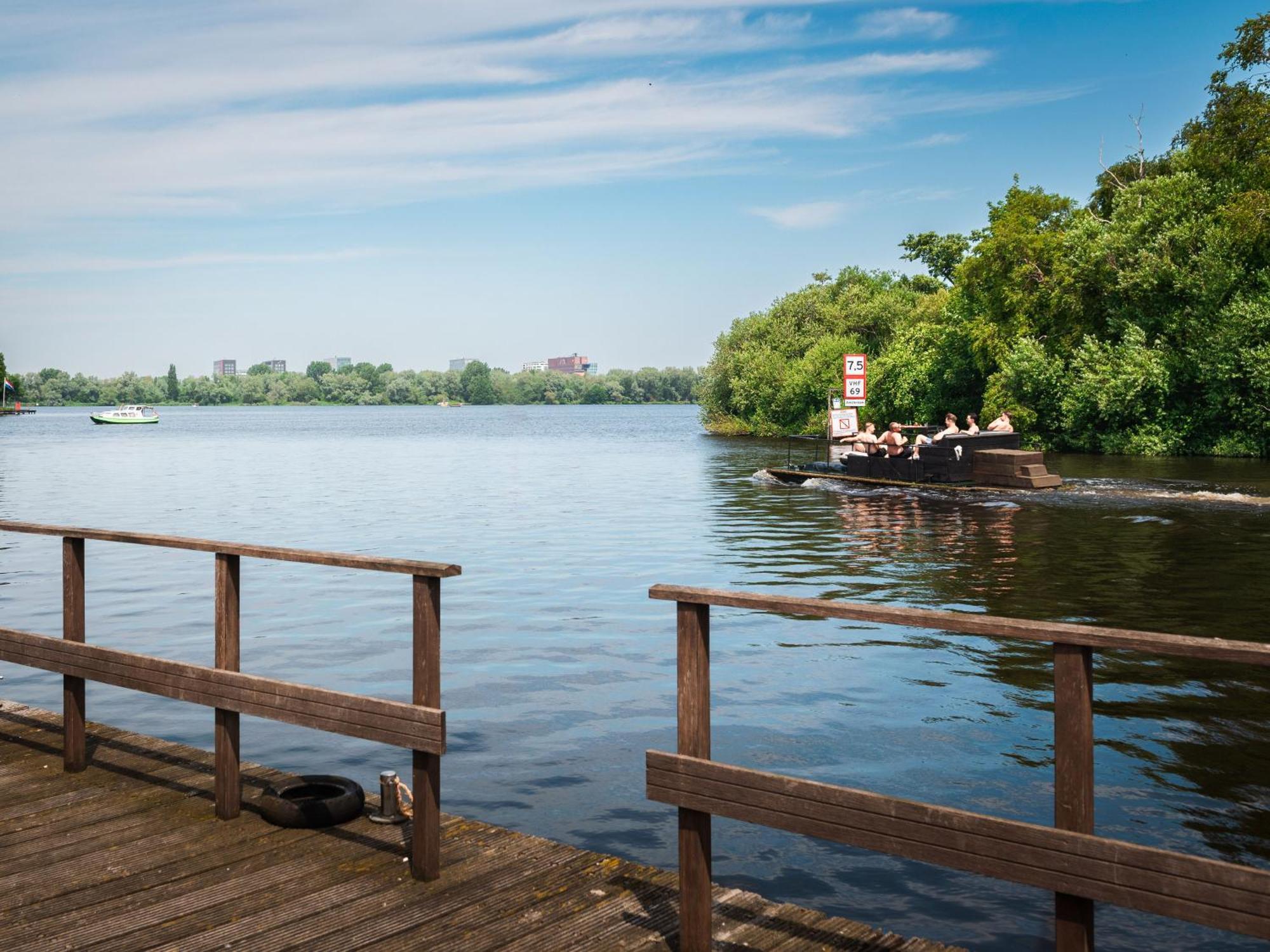 The Lake Hotel Amsterdam Airport Badhoevedorp Buitenkant foto